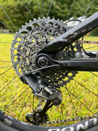 2018 Trek Remedy 9.8 XL (21.5) - Picture 7 of 22