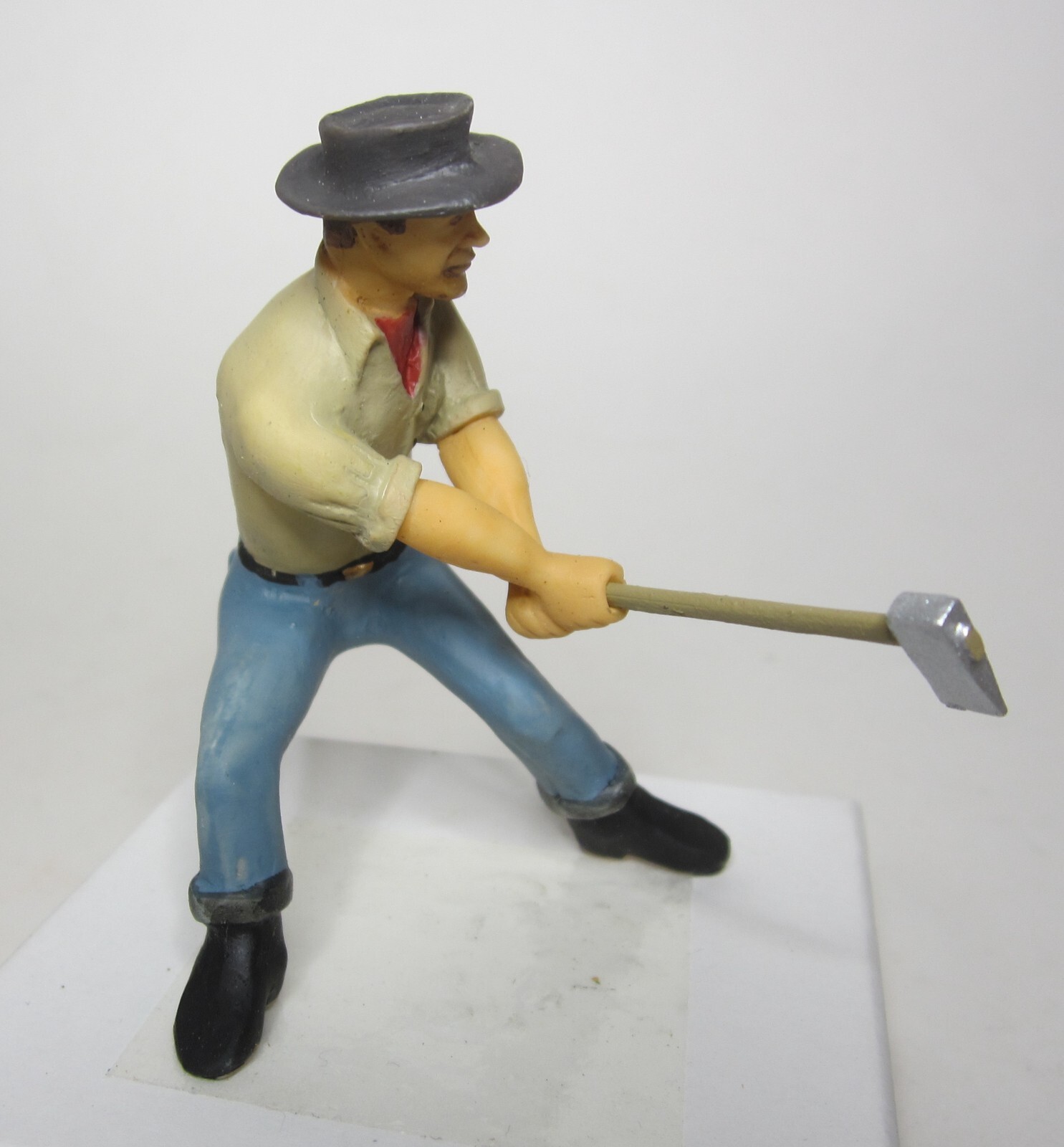 G Scale Figure "Faller 2 Color 2" Fun & Games Scale Figures GLOG