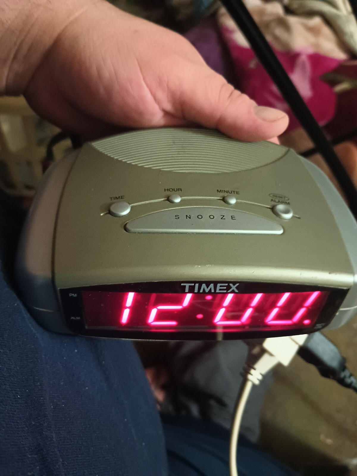 Timex Extra Loud Alarm Clock w/ Battery Backup 6” Model T109S Working