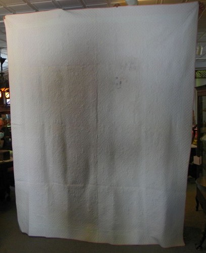 Antique Points and Petals Appliquéd Quilt - Picture 3 of 7