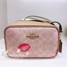 Nwt COACH Mini Jamie Camera Bag In Signature Canvas With Lips Print CZ942