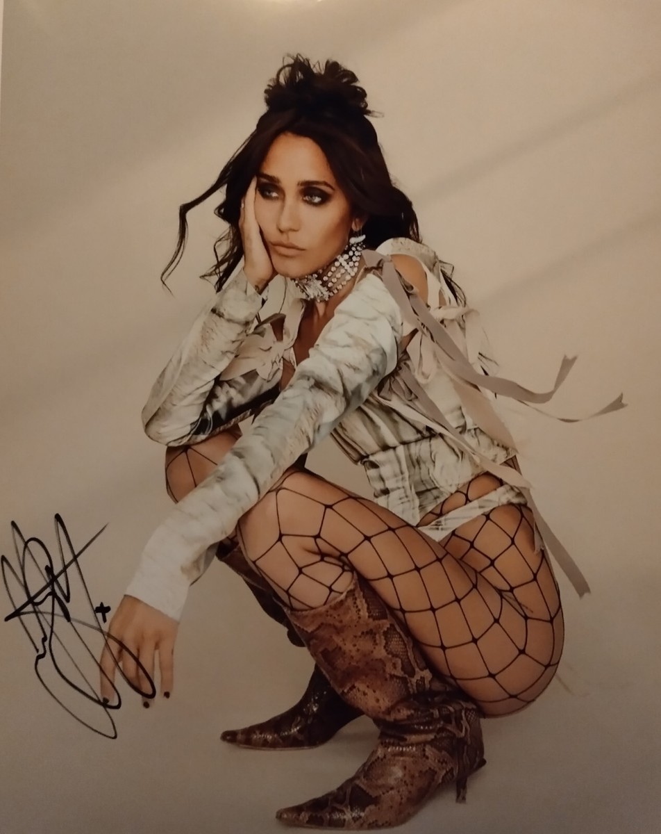 Jesse Jo Stark Signed 8x10 | eBay