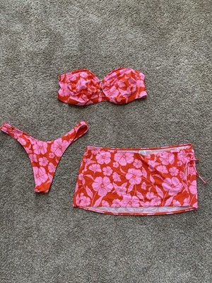 Womens Wild Fable Hawaiian Floral Bikini Set XL with Skirt