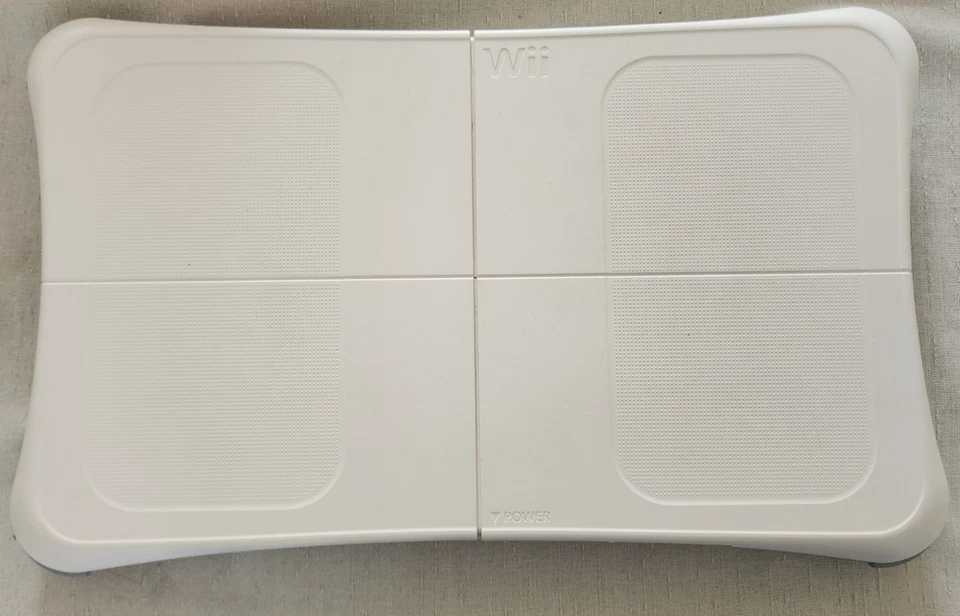 ☆ 🟥 Nintendo Wii Fit Balance Board (In Box) With Pink Silicone Cover 🟥 ☆ - Image 2 of 3