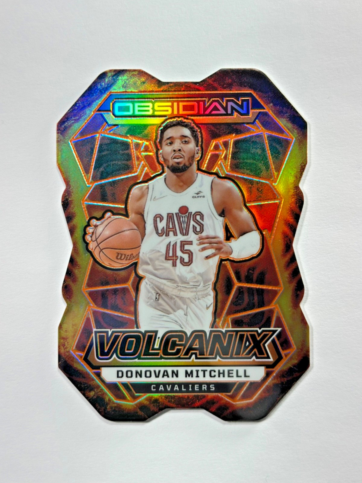 2023-24 Panini Obsidian Donovan Mitchell Volcanix Die-Cut #3