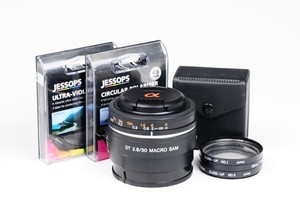 Sony DT 30mm F2.8 Macro SAM Lens A-Mount + Caps, Filters - Very Good Condition