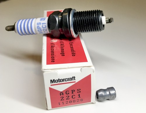 4x Motorcraft AGPS22C1 Zündkerze passend für FORD HONDA NISSAN SAAB spark plug - Picture 2 of 5