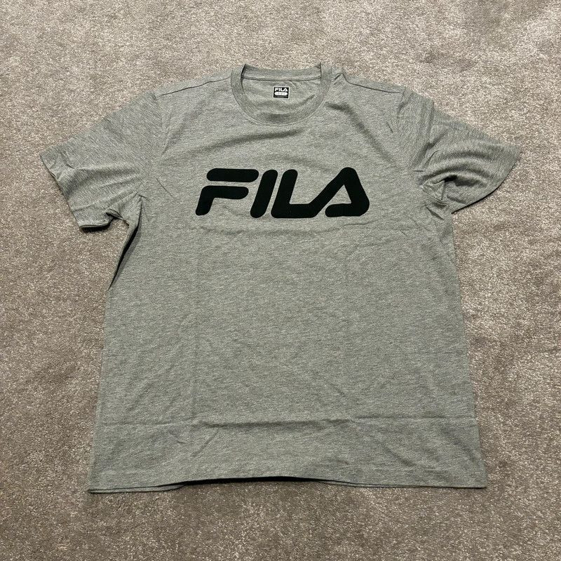 Nuova T Shirt FILA Classica Grigio Logo Crew Uomo Taglia Large