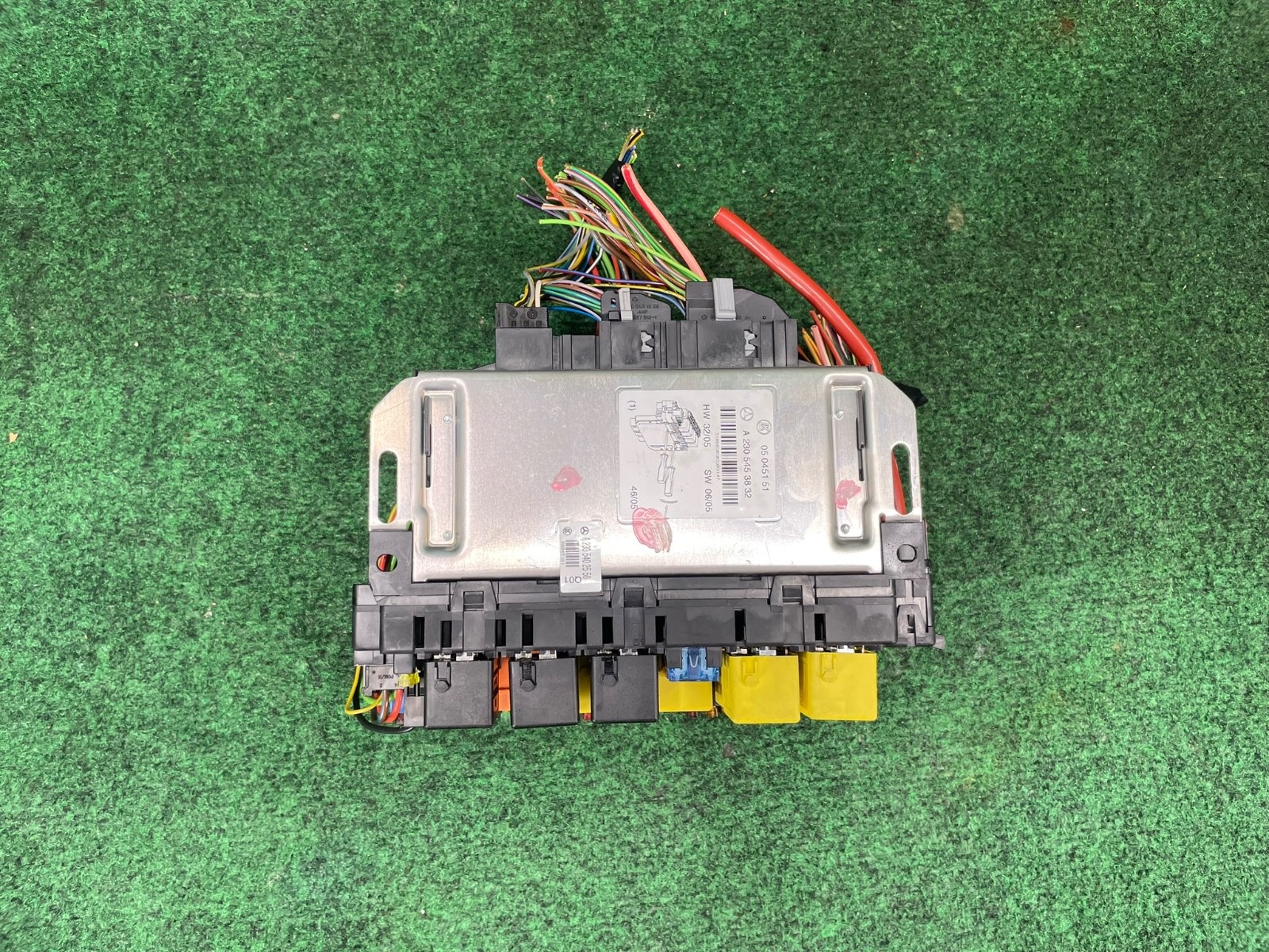 2003-2012 Mercedes SL500 SL600 Front Left SAM Fuse Box Control Module OEM
