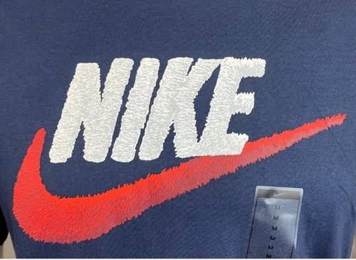 Camiseta Nike Sportswear Gráfica Swoosh Azul Marino/Rojo/Blanco Para Hombre Talla Lg NUEVA AR4993-452 - Imagen 3 de 5