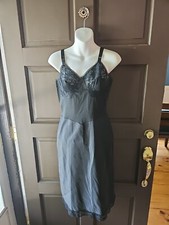 Vintage 1950s Laros Jet Black See Thru Lace Shaped Breast Cups Full Slip Size 34