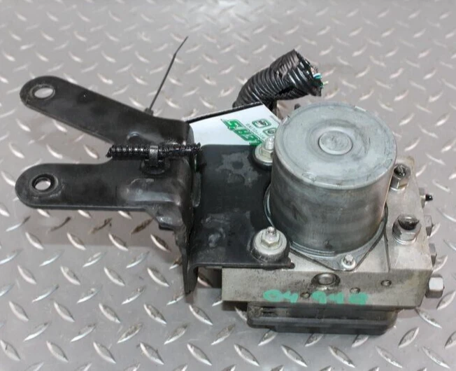 2013-2014 Ford F-150 Pickup ABS Anti-Lock Brake Pump Control Module Assembly Foto 2 de 4