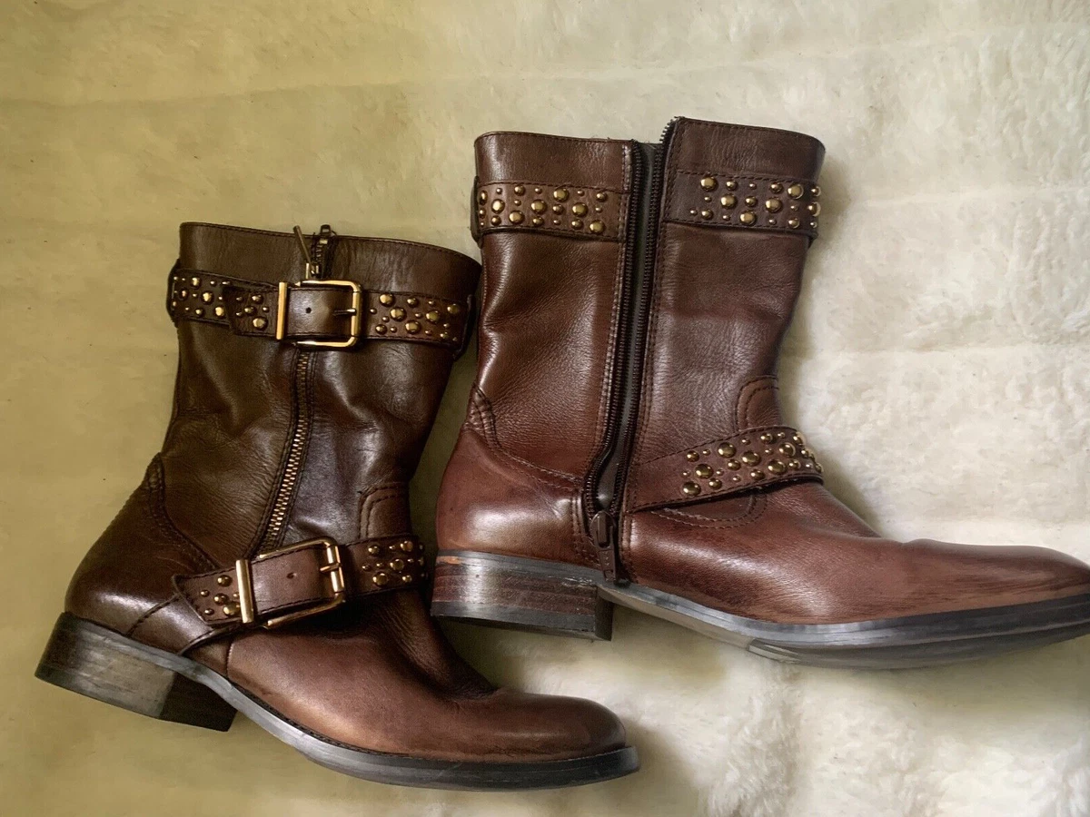 Arturo chiang top short boots