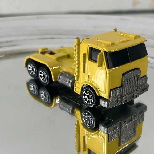 Hot Wheels 1986 Semi Truck Cab Tractor Cabover Yellow Diecast Vintage Malaysia
