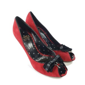 moschino slip ons