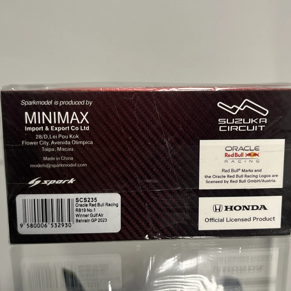 Spark 1:43 Red Bull Racing F1 RB19 Verstappen Suzuka GP exclusivo de Japón Foto 4 de 4