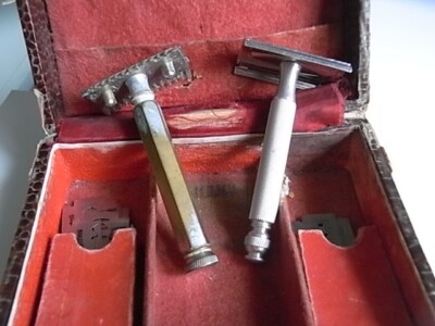 antik Box mit 2 Rasierer, Rasierapparate , Gillette