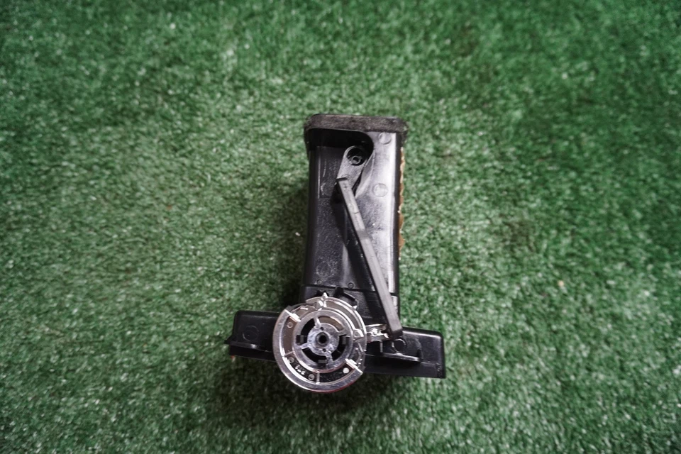 Dodge Caravan 2015 2016 2017 tablero central control de aire acondicionado ventilación OEM 55111240AJ Foto 3 de 4