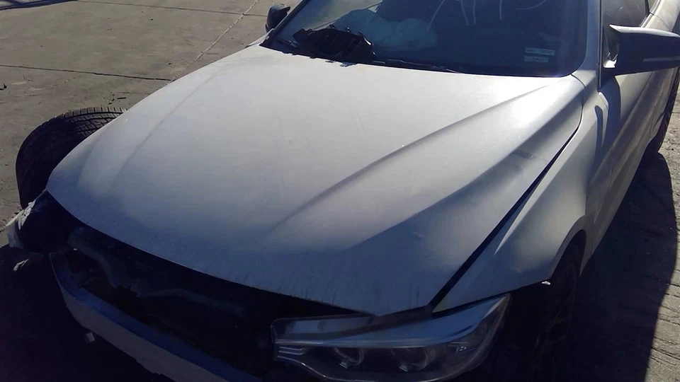 Capó para BMW 320i 659355 12-18 Foto 2 de 4