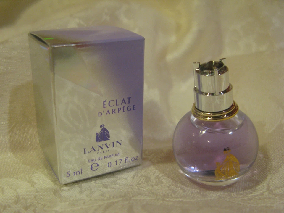 Eau De Parfum Mujer "Eclat" Lanvin Paris 5 ml 0,17 fl oz. Nuevo. Foto 3 de 3
