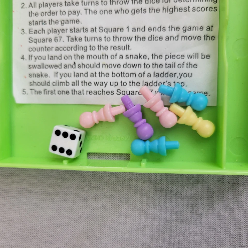 Juego Serpientes y Escaleras Portátil Viaje por Carretera De Colección Foto 3 de 4