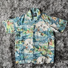Kona Bay Hawaii Land of Aloha Shirt Size S Loop Collar Rayon Casual Surf USA