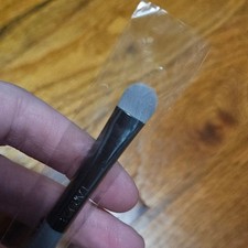 NEW Laruce LR105 Short Shadow Eyeshadow Cosmetics Brush