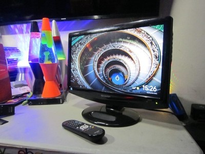 Sharp 19  LC-19SK24U 720p HDMI Compact LCD TV w Rmt FREESHIP