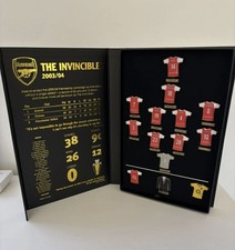 ARSENAL The Invincibles BOXED BADGE SET. BNIB 14 Pin Badges.  Rare set. 