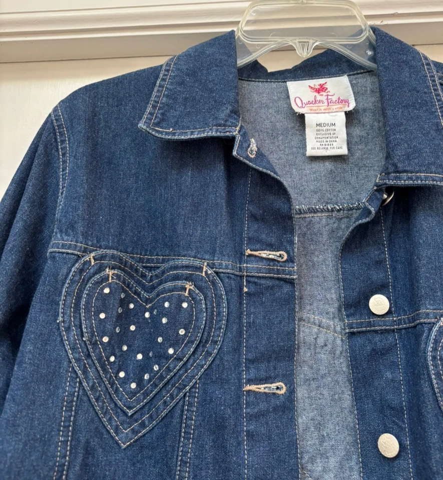 Quacker Factory Womens Jacket  Denim Button  beaded heart M - Image 3 of 4