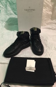 studded sneakers mens