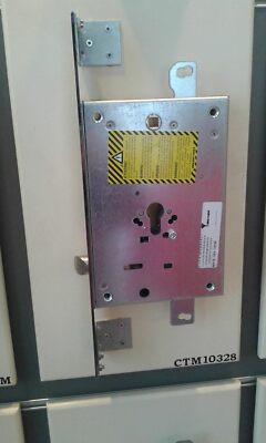 MUL-T-LOCK CTM 10328 Ein Robuster Mehrpunktschloss Für Gepanzerte Türen