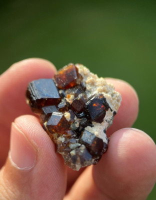 13 Gram Luster Orange Etched Hessonite Garnet Crystals Bunch From Pakistan
