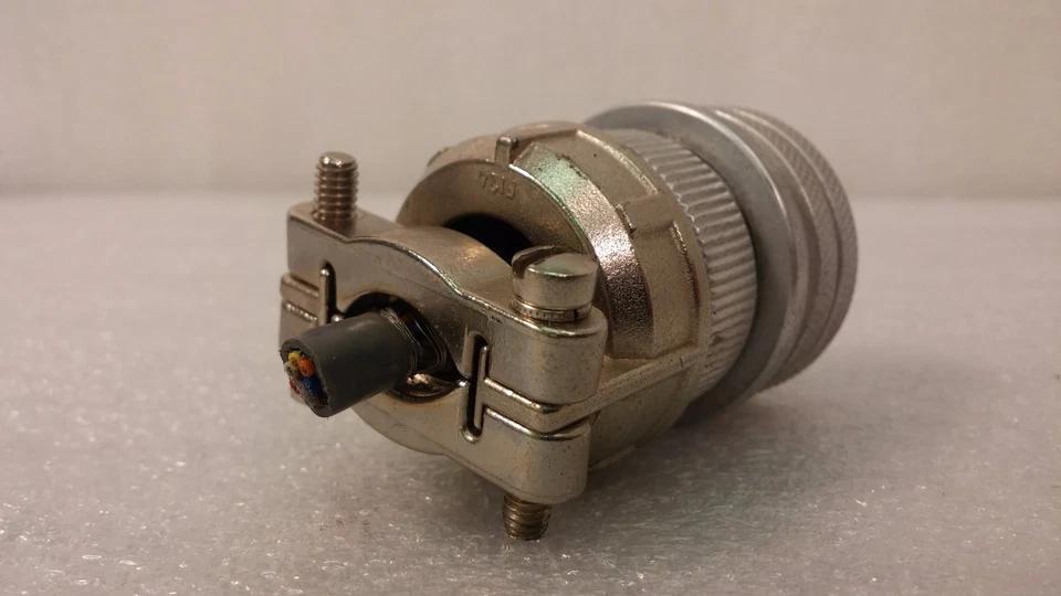 AMP 97-4106A-20-27PW Circular Connector 14 Pin - Image 3 of 4