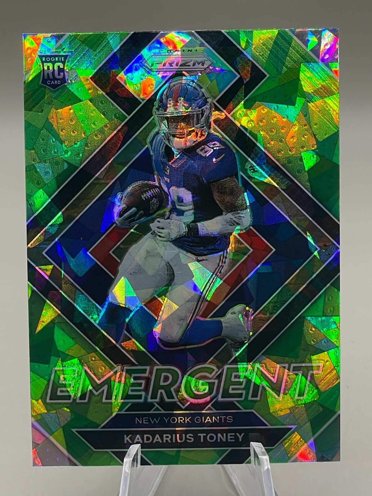2021 Prizm Football Kadarius Toney RC #E-12 Emergent Green Cracked Ice Prizm