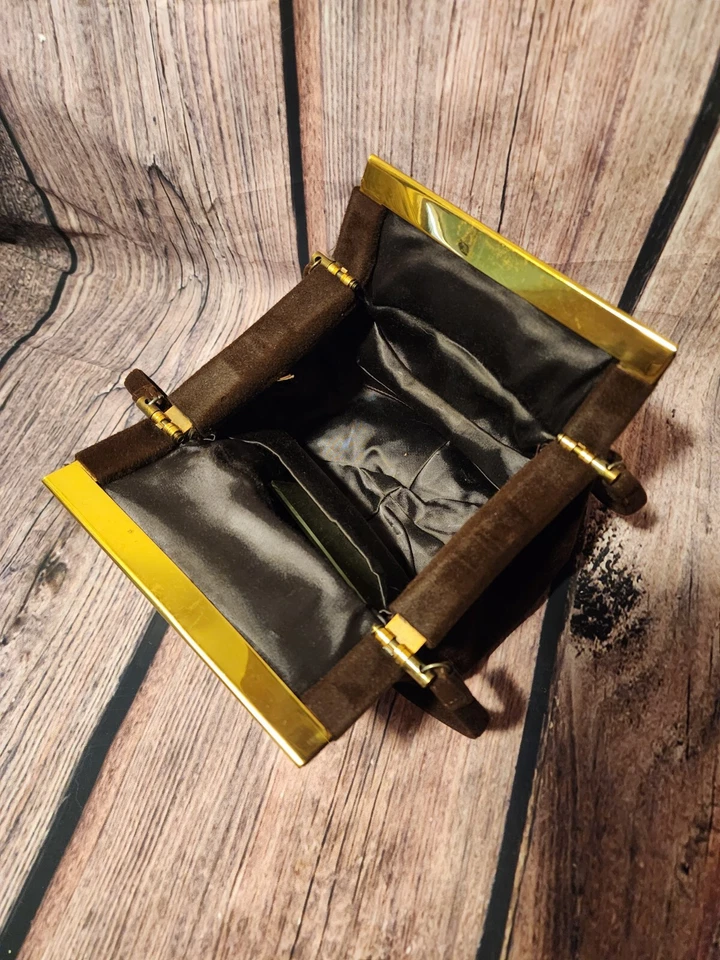 Bolsa de terciopelo vintage de los años 50 con cierre de bisagras marrón Foto 2 de 3