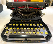 ANTIQUE SMITH & CORONA..PORTABLE..FOLDING..TYPEWRITER..CASE..AMAZING CONDITION thumbnail