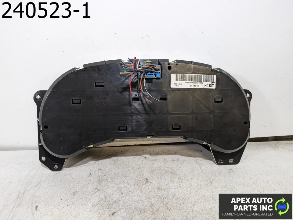 Chevrolet Suburban 2003 fabricante de equipos originales cuadro de instrumentos 5,3 L 15135669 Foto 4 de 4