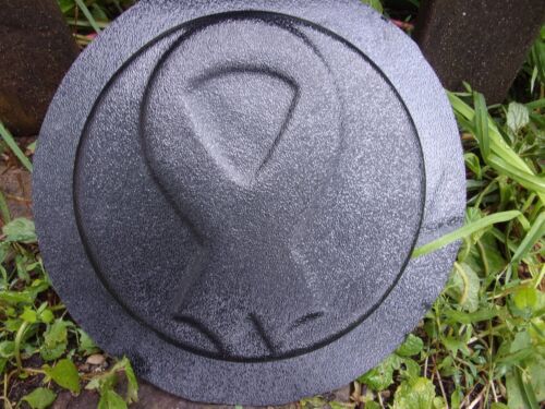 Krebsband Trittsteinform Betonputzform 8"" x 1,20"" dick