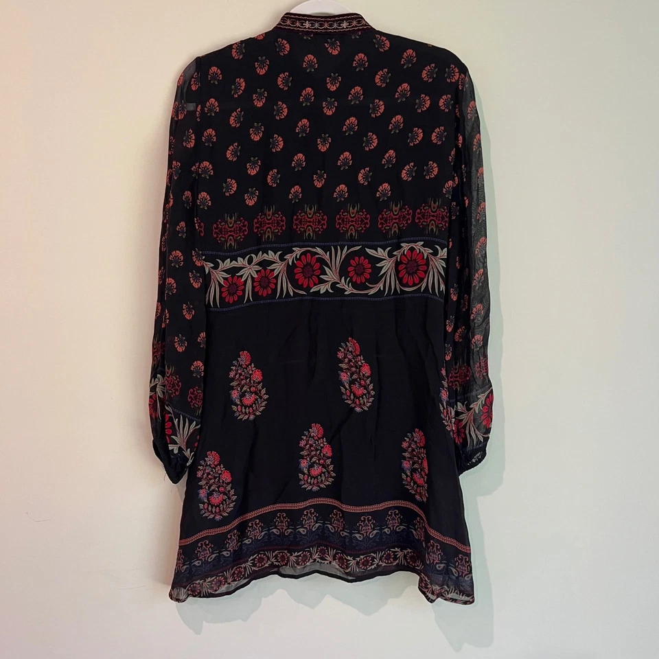 Mini Vestido ZARA Boho Hippy Corp Bordado Terciopelo Bordado Manga Larga Estampado Floral Foto 3 de 4