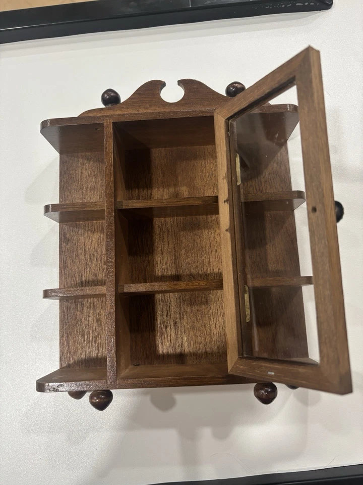 Vitrina de gabinete de curiosidades miniatura de madera de colección - puerta de vidrio, estante de pared Foto 2 de 4