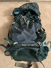 Osprey Atmos Women's Aura AG 65L Hiking Backpack - Good Condition