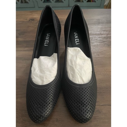 Van ELi Perforated Heels