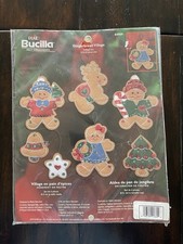 Vintage Bucilla NEW Felt Ornament Kit GINGERBREAD VILLAGE 84969 6 pc set Holiday