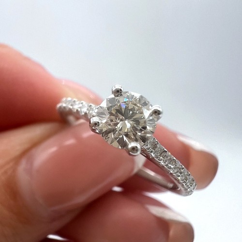 18K White Gold Engagement Ring 0.71CT GIA Certified Natural Diamond - 第 2/6 張圖片