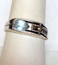 925 STERLING SILVER TOPAZ AND MARCASITES RING SIZE 8.75