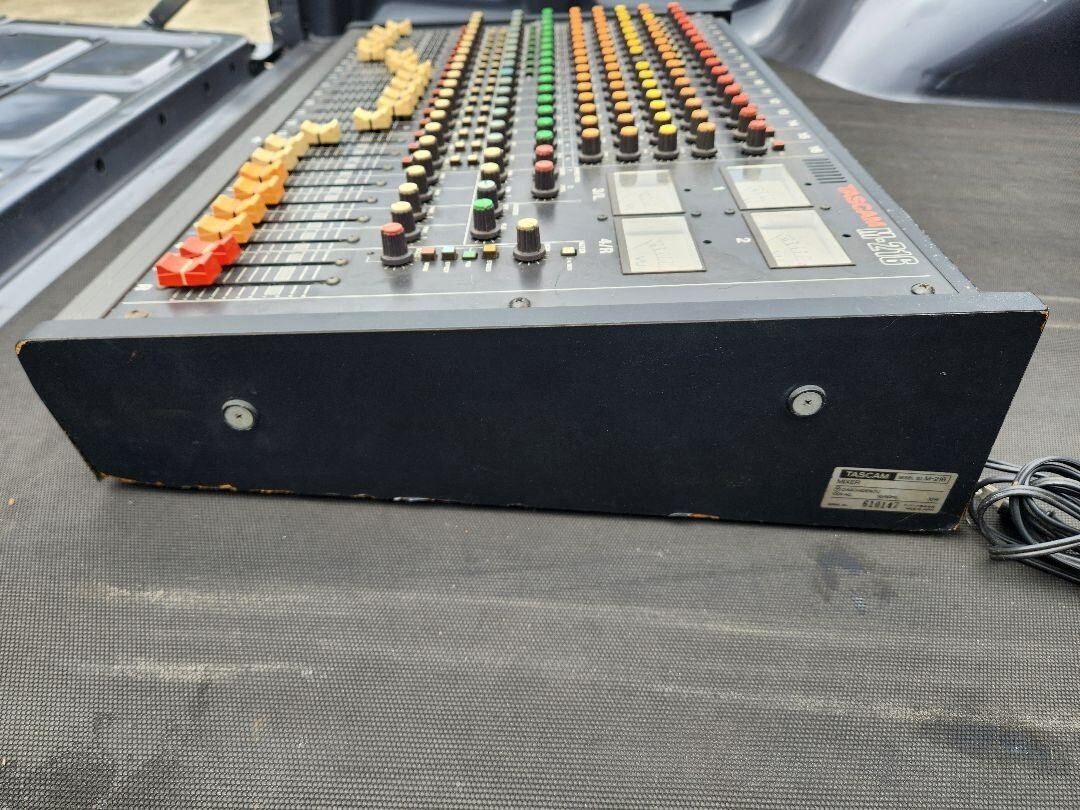 ジャンク TASCAM TASCAM M-216 ミキサー s-l400.jpg