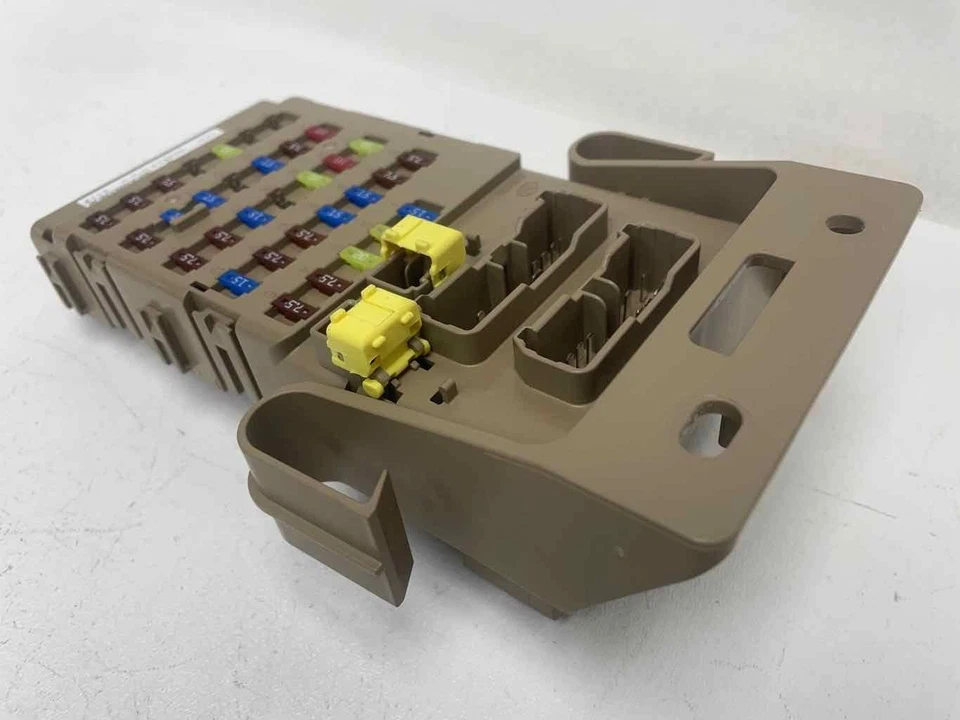 Cabin Fuse Relay Junction Box 82201AJ01A FITS 2014 Subaru LEGACY SW 2.5L - Image 3 of 4