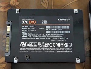 Samsung 870 EVO 2TB NEW SATA III SSD w UGREEN Logement 3.2 USB-C Câbles de données
