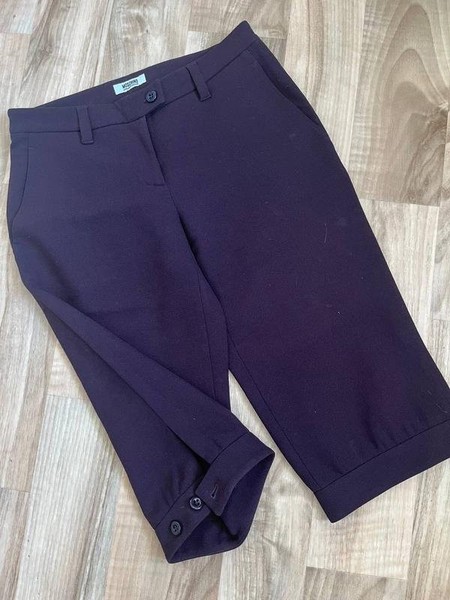 Women Moschino Shorts Purple 40 / L / 48